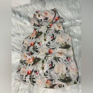 Oiselle Passport tunic. EUC - no signs of any wear/tear.